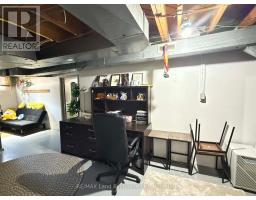 320 SUMMIT DRIVE - 32