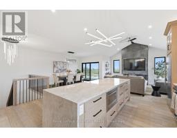 16 MINTO STREET S - 13