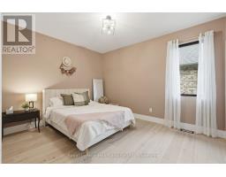 16 MINTO STREET S - 23