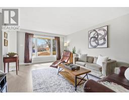 28 CHARTWELL CRESCENT - 6