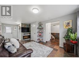 44 MEYER DRIVE - 14