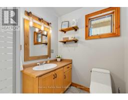 139 ALMAGUIN DRIVE - 34