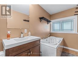 124 LORNE STREET - 19