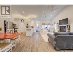 115 BROOMER CRESCENT - 12