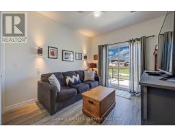 115 BROOMER CRESCENT - 25