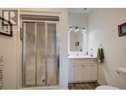 115 BROOMER CRESCENT - 32