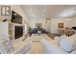 115 BROOMER CRESCENT - 8