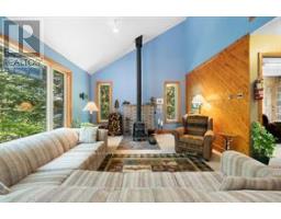 18 MEHARG DRIVE - 24