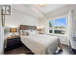 121 - 35 KINGSBURY SQUARE - 20