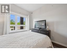 121 - 35 KINGSBURY SQUARE - 21