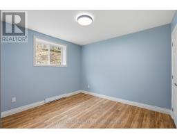 25 FERNDALE ROAD - 43
