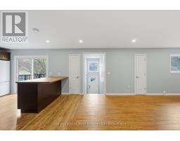 25 FERNDALE ROAD - 9