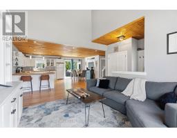 6 JOHNSTON STREET - 17