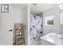6 JOHNSTON STREET - 27