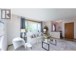 8 DUNSFORD CRESCENT - 12