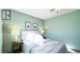 8 DUNSFORD CRESCENT - 27