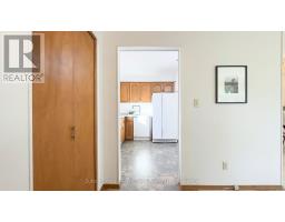 8 DUNSFORD CRESCENT - 8