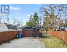 598 WOOLWICH STREET - 27