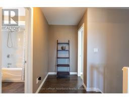 231 CAMPANALE WAY - 23