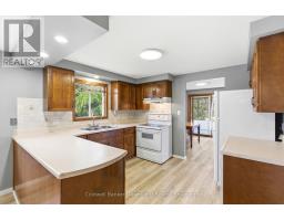 516 MAITLAND COURT - 17