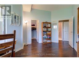 101 - 400 ROMEO STREET N - 27