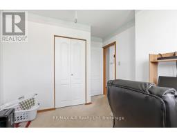 175 MOWAT STREET - 26