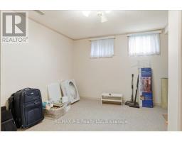 175 MOWAT STREET - 34