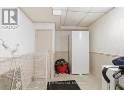 175 MOWAT STREET - 38