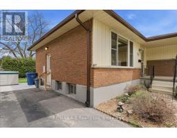 175 MOWAT STREET - 39