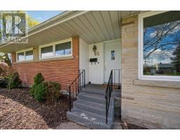 92 VICTORIA ROAD N - 5