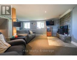 3595 BRUCE ROAD 3 - 16