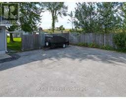 3595 BRUCE ROAD 3 - 28