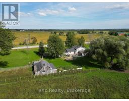 3595 BRUCE ROAD 3 - 34