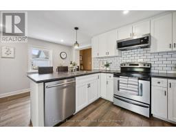 30 HURON STREET - 12