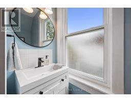 30 HURON STREET - 16