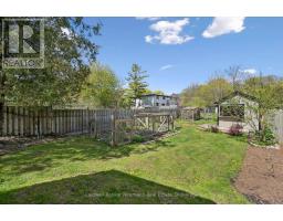 30 HURON STREET - 27