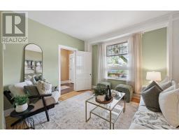 30 HURON STREET - 7