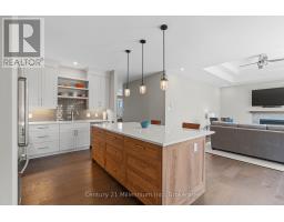 401 ALGOMA CRESCENT - 13