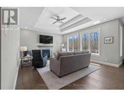 401 ALGOMA CRESCENT - 23