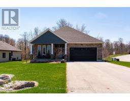 401 ALGOMA CRESCENT - 3
