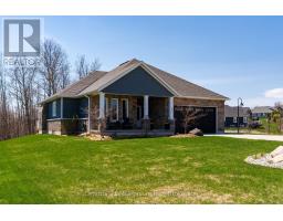 401 ALGOMA CRESCENT - 4
