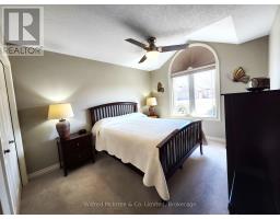 230 4TH STREET CRESCENT - 10