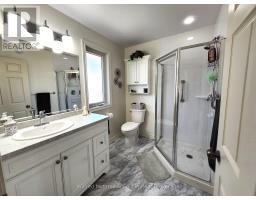 230 4TH STREET CRESCENT - 13
