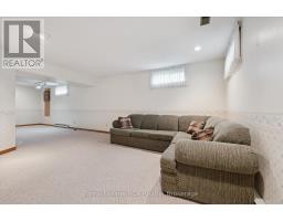 5 JACKSON CRESCENT - 13
