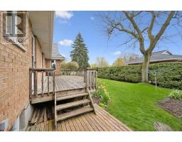 5 JACKSON CRESCENT - 16