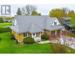 5 JACKSON CRESCENT - 23