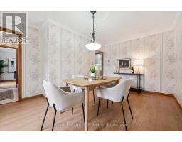 5 JACKSON CRESCENT - 29