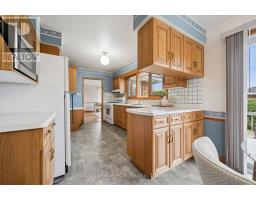 5 JACKSON CRESCENT - 30