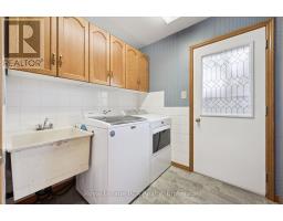 5 JACKSON CRESCENT - 36
