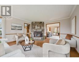5 JACKSON CRESCENT - 41